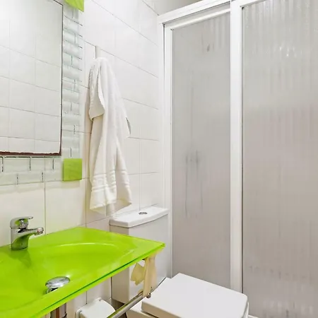 Central 2bd For 7px Duplex W/ Wooden Ceilings! * Lisbon