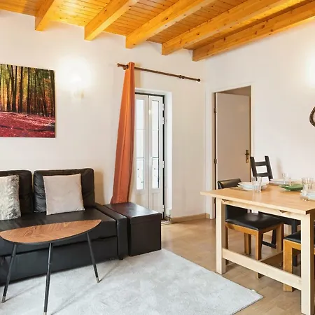 Central 2bd For 7px Duplex W/ Wooden Ceilings! Lissabon